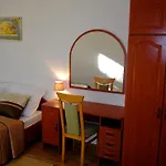 Leier *