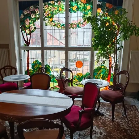 Leier * ピエシュチャニ