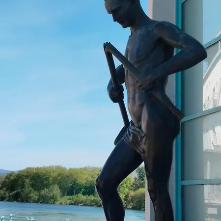 Leier アパート ピエシュチャニ