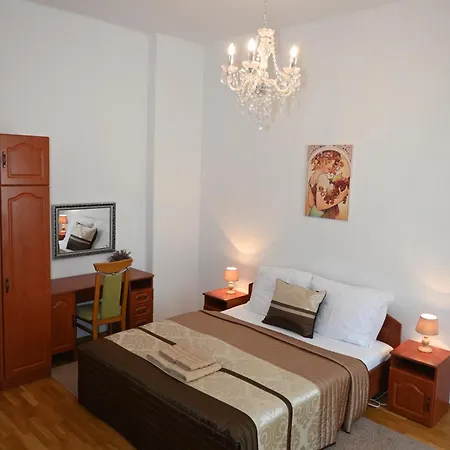 Leier Apartment *