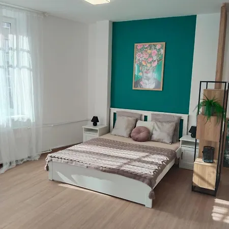 Leier Apartment Piest'any