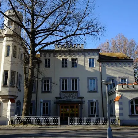 Leier * ピエシュチャニ