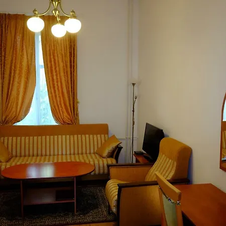 Leier ピエシュチャニ