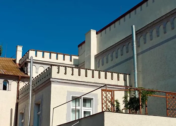 Leier * Πιεστάνυ